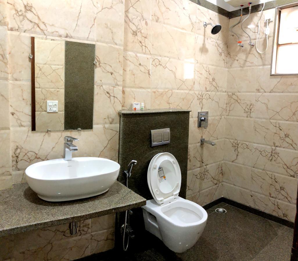 Hotel Taru Inn Газиабад Экстерьер фото